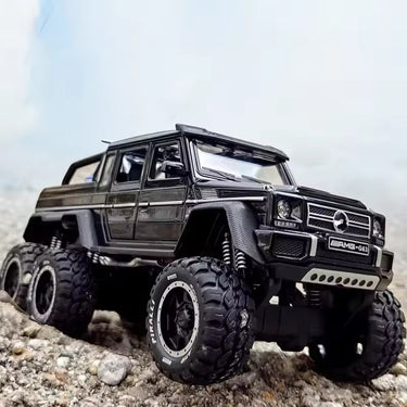 1:24 MERCEDES-BENZ G63 6X6 ALLOY DIECAST MODEL